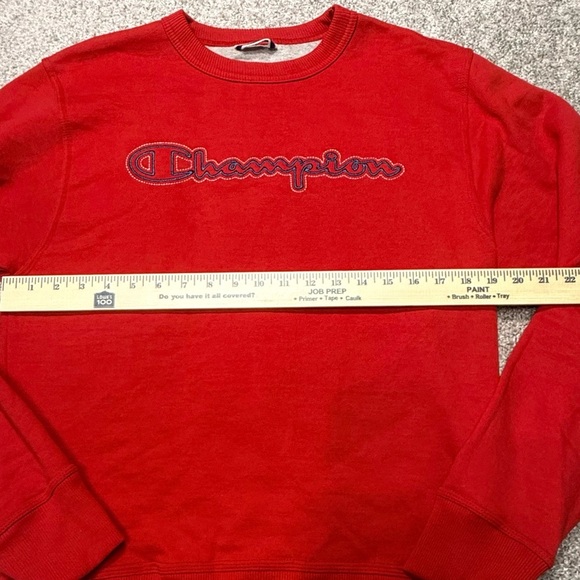like new! Champion Men's Red crew neck Sweatshirt sz m - Picture 4 of 7